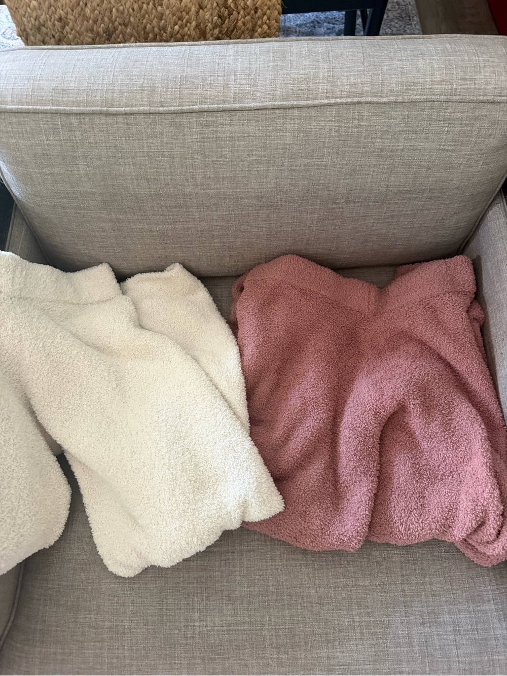 Kids Plush Sherpa Joggers in Cream and Dusty Rose